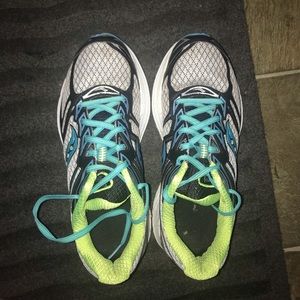 Saucony Guide 9 Everun Trainers